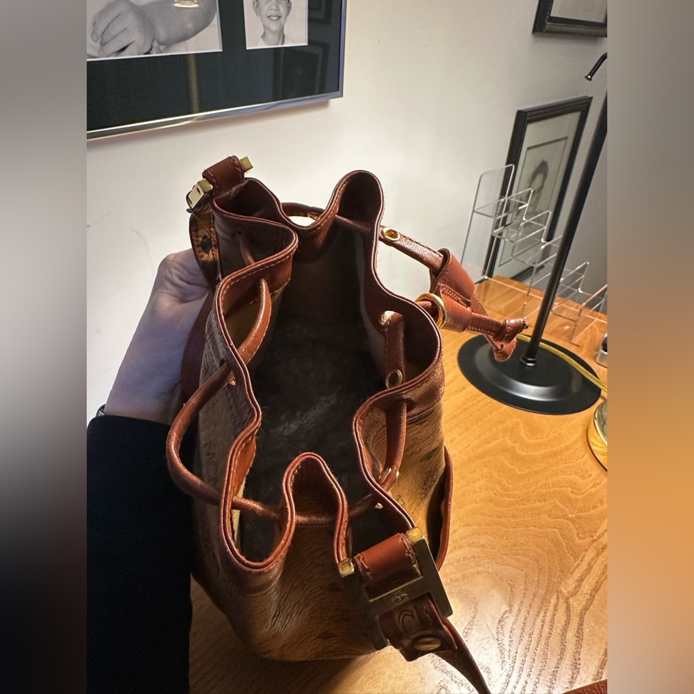 MCM Cognac & Orange Large Tall Bucket Bag w/Lock & Key - Picture 8 of 11